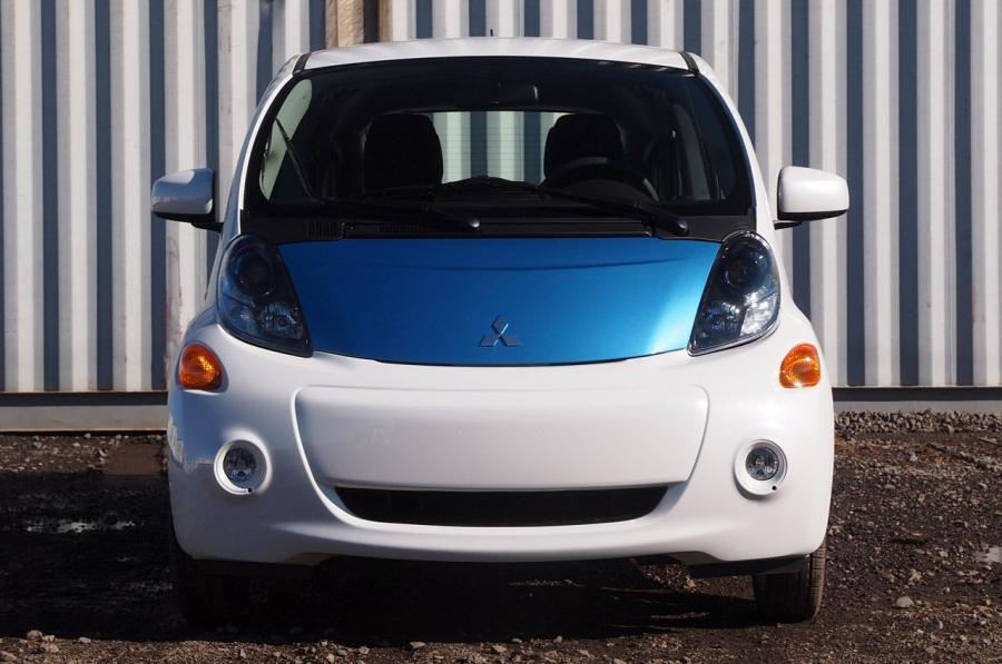  Mitsubishi i-MiEV 2012 года  (US) (фото 37 из 234)